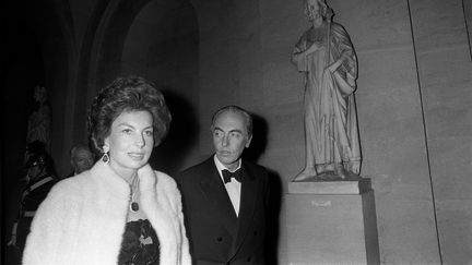 Liliane et son mari André Bettencourt au Château de Versailles (Yvelines), le 28 novembre 1973. (- / AFP)