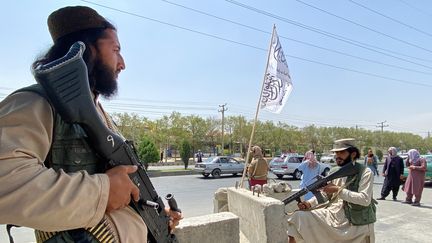 Des combattants talibans à Kaboul, le 17 août 2021. (JAVED TANVEER / AFP)