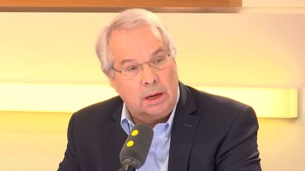 Marc Rochet, le président de la compagnie aérienne French Bee, dans le studio de franceinfo, le 26 mars 2018. (FRANCEINFO / RADIOFRANCE)