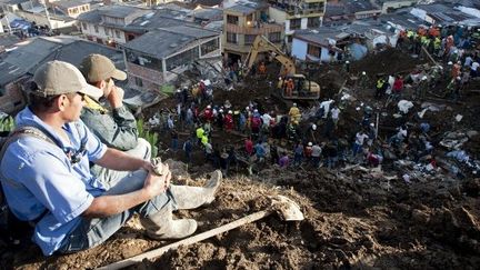 Photo prise après le glissement de terrain, le 6 novembre 2011. (RAUL ARBOLEDA / AFP)