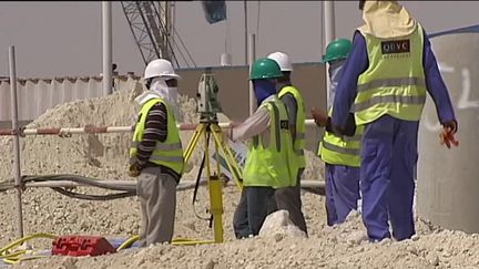 Chantiers au Qatar : le groupe Vinci mis en examen pour travail forcé et réduction en servitude (Capture d'écran Franceinfo)