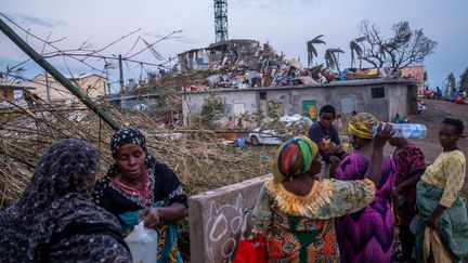 Les auditeurs nous écrivent à propos du traitement éditorial de la situation à Mayotte après le passage du cyclone Chido et également sur le traitement de la venue du pape en Corse.