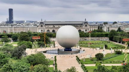 Le jardin des Tuileries à quelques heures de la cérémonie d'ouverture des JO de Paris. (NICOLAS BLANZAT / RADIOFRANCE)