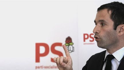 Benoît Hamon, porte parole du PS le 26/04/10 (AFP / Charly Triballeau)