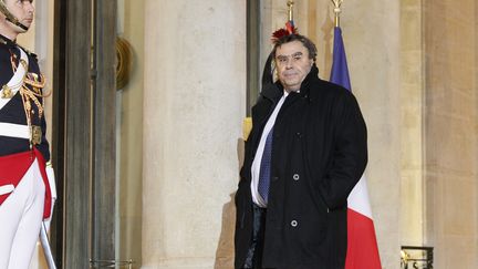 L'historien Benjamin Stora, sur le perron du palais de l'Elysée, le 21 octobre 2015, lors d'une visite du président du Mali. (MATTHIEU ALEXANDRE / AFP)