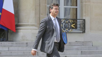 &nbsp; (Arnaud Montebourg à la sortie du Conseil des ministres le 20 août © Maxppp)