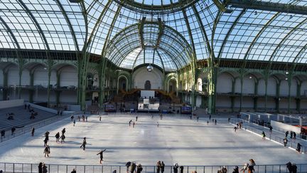 Le Grand Palais accueille la plus grande patinoire en intérieur  du monde