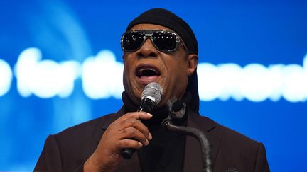 Le chanteur et musicien américain Stevie Wonder lors des funérailles du congressman John Conyers Jr le 4 novembre 2019 à Detroit (Etats-Unis).&nbsp; (DETROIT FREE PRESS/TNS/SIPA USA/SIPA / SIPA USA)