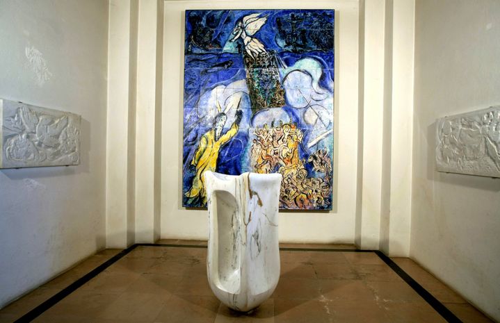 Céramique murale de Marc Chagall "Passage de la mer Rouge" à l'église d'Assy
 (PHOTOPQR/LE DAUPHINE LIBERE)