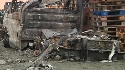 &nbsp; (Les images de la catastrophe montrent l'étendue des dégâts dans ce gros entrepôt des Restos du Coeur © Capture d'écran BFMTV)