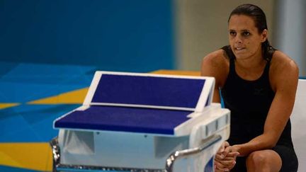 Laure Manaudou se pose plein de questions...