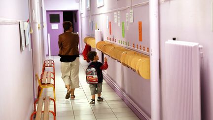 Cette réforme&nbsp;ne devrait concerner qu'environ 26 000 enfants puisque la majorité est déjà scolarisée dès cet âge. (MAXPPP)