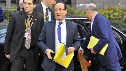 Fran&ccedil;ois Hollande arrive au sommet europ&eacute;en de Bruxelles (Belgique), le 14 d&eacute;cembre 2012. (GEORGES GOBET / AFP)