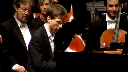 Guillaume Bellom. Lauréat du concours international de piano d'Épinal
 (France3/culturebox)