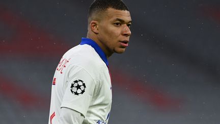 L'attaquant du PSG Kylian Mbappé lors du quart de finale de Ligue des champions face au Bayern Munich, le 7 avril 2021. (CHRISTOF STACHE / AFP)