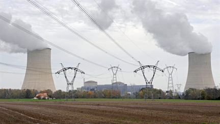 Electricité provenant de la centrale nucléaire d'EDF de Golfech (AFP/JEAN PIERRE MULLER)