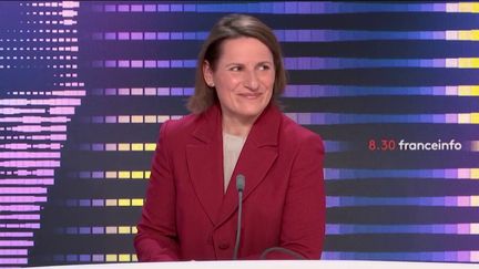 Valérie Rabault, députée PS et présidente du groupe socialiste à l'Assemblée nationale, était l'invitée du "8h30 franceinfo" le samedi 5 février 2022. (FRANCEINFO / RADIOFRANCE)