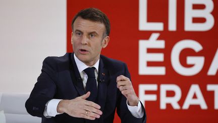 Emmanuel Macron au cours de sa conférence de presse à l'Élysée, le 16 janvier 2024 (LUDOVIC MARIN / AFP)