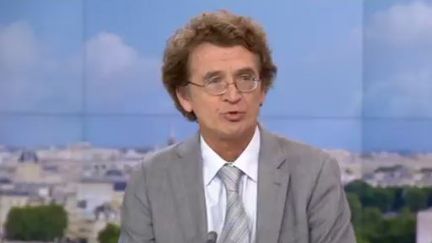 Guillaume Charpentier, chef du service de diab&eacute;tologie au centre hospitalier sud-francilien. (CAPTURE D'ÉCRAN FRANCE 2)