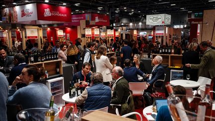 Le salon Wine Paris et Vinexpo Paris à Paris Expo (Porte de Versailles) se tient jusqu'à mercredi 14 février, à Paris, le 12 février 2024. (DIMITAR DILKOFF / AFP)