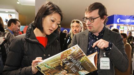 La ministre de la Culture, Fleur Pellerin, le 1er février 2015, au 42e festival de la BD d'Angoulême (Charente). (PIERRE DUFFOUR / AFP)