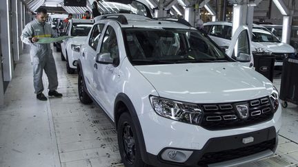 La ligne de production de l'usine Renault de Tanger au Maroc, le 12 mars 2018. (FADEL SENNA / AFP)