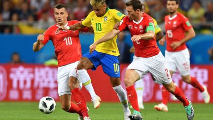 Neymar lors du match face à la Suisse (JOE KLAMAR / AFP)