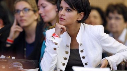 Najat Vallaud-Belkacem et Delphine Batho (5 avril 2012) (AFP PHOTO THOMAS SAMSON)