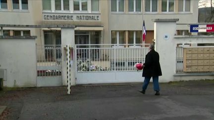 Puy-de-Dôme : hommage et Légion d’honneur pour les trois gendarmes d’Ambert