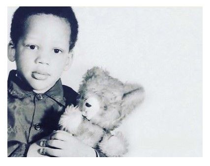 Didier Morville, futur JoeyStarr, à l'école maternelle,&nbsp;à l'aube des années&nbsp;70. (JoeyStarr est né&nbsp;le 27 octobre 1967). (COLLECTION PERSONNELLE DE DIDIER MORVILLE)