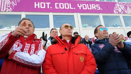 Vladimir Poutine, le président de la Fédération de Russie, assiste aux épreuves de ski de fond à Sotchi