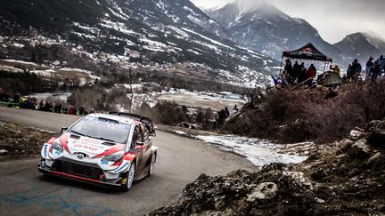 Sébastien Ogier (Toyota) à l'assaut du Monte Carlo (THOMAS FENETRE / DPPI MEDIA)