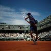 Le Français Gabriel Debru, vainqueur du Belge Gilles-Arnaud Bailly, lors de la finale de Roland-Garros en 2022. (AMAURY PAUL / AFP)