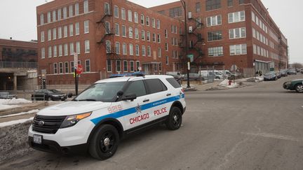 Une voiture de police dans une rue de Chicago (Etats-Unis) le 25 f&eacute;vrier 2015. (SCOTT OLSON / GETTY IMAGES NORTH AMERICA)