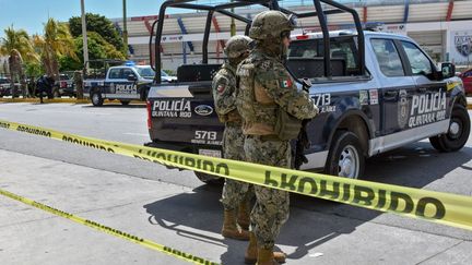 Des policiers mexicains à Cancún, au Mexique, le 3 juillet 2019.&nbsp; (ELIZABETH RUIZ / AFP)