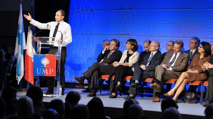 Jean-Fran&ccedil;ois Cop&eacute; donne un discours &agrave; Marseille (Bouches-du-Rh&ocirc;ne), devant un millier de militants UMP, le 22 octobre 2012. (GERARD JULIEN / AFP)