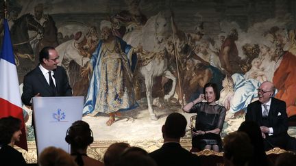 François Hollande remercie le couple Hays le 22 octobre au Palais de l'Elysée.
 (Thomas SAMSON / AFP)