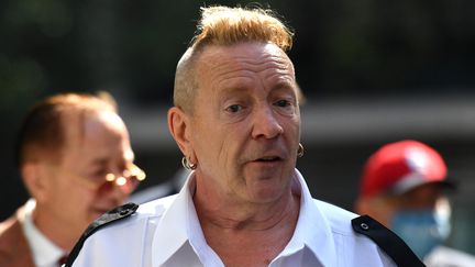 Le chanteur des Sex Pistols Johnny Rotten à Londres le 22 juillet 2021 (JUSTIN TALLIS / AFP)