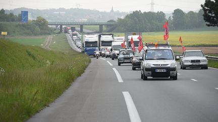 &nbsp; (Des routiers ici dans le Pas-de-Calais mardi ont reconduit leur mouvement mercredi (illustration) © MaxPPP)