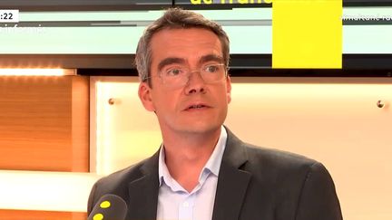 Stéphane Vernay, directeur de la rédaction parisienne de Ouest-France dans les "informés de franceinfo", le 28 mai 2018. (FRANCEINFO / RADIOFRANCE)