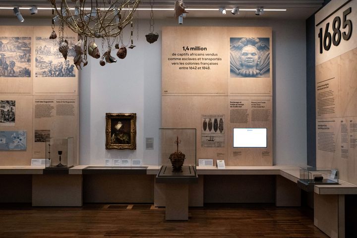 This room of the National Museum of the History of Immigration is dedicated to the year 1685, 