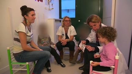 Autisme, attention aux remèdes miracles !