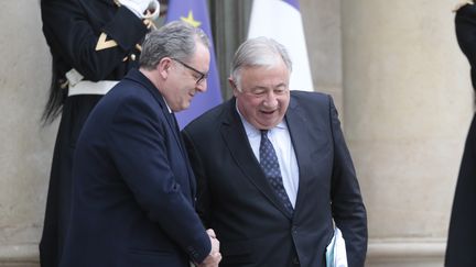 Le président de l'Assemblée nationale Richard Ferrand et le président du Sénat, Gérard Larcher. (LUDOVIC MARIN / AFP)