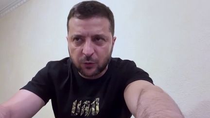 Guerre en Ukraine : Volodymyr Zelensky craint "le pire", à l'échéance d'une date symbolique