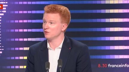 Le coordinateur de La France insoumise et député du Nord Adrien Quattenens était l'invité du "8h30 franceinfo" mardi 14 juin 2022. (FRANCEINFO / RADIO FRANCE)