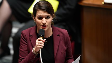 La secrétaire d'Etat chargée de l'Egalité entre les femmes et les hommes Marlène Schiappa, le 12 décembre 2017 à l'Assemblée nationale. (LIONEL BONAVENTURE / AFP)