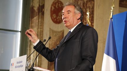 Le ministre de la Justice, François Bayrou, lors de sa conférence de presse sur la moralisation de la vie publique, jeudi 1er juin 2017, à Paris. (FRANCOIS GUILLOT / AFP)