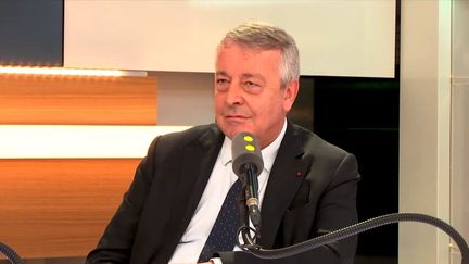 Antoine Frérot, le PDG de Veolia et président de l'Institut de l'Entpreprise, invité de franceinfo, le 24 novembre 2017 (FRANCEINFO / RADIOFRANCE)