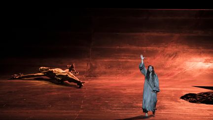 Anja Harteros (Donna Leonora) dans "La force du destin" de Verdi à l'Opéra Bastille.&nbsp; (JULIEN BENHAHOU)