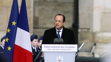 Le pr&eacute;sident Fran&ccedil;ois Hollande lors de la c&eacute;r&eacute;monie des Adieux aux armes du CEMA, aux Invalides &agrave; Paris, le 14 f&eacute;vrier 2014. ( AFP )